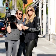 Heidi Klum – Sexy In Tight Leather Pants!